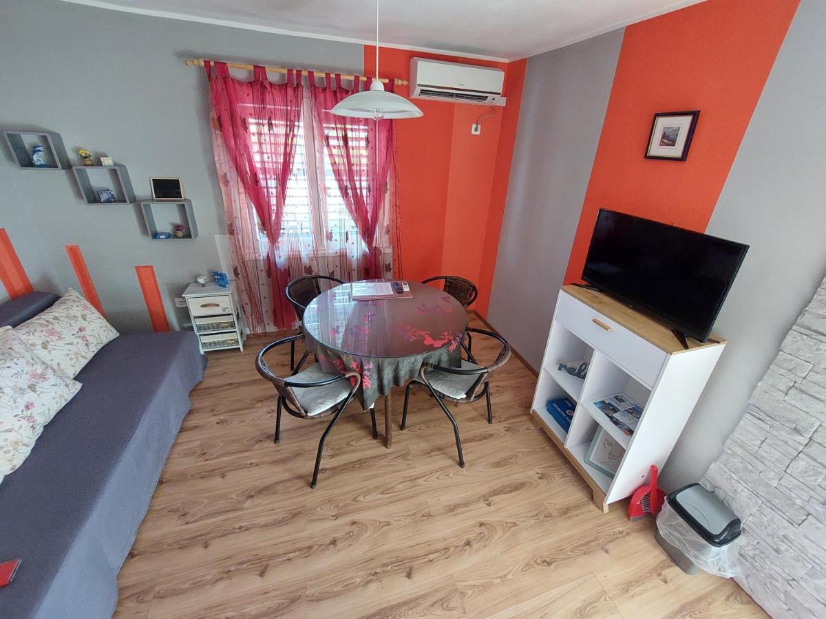 Apartman Sunce Murter Exterior foto