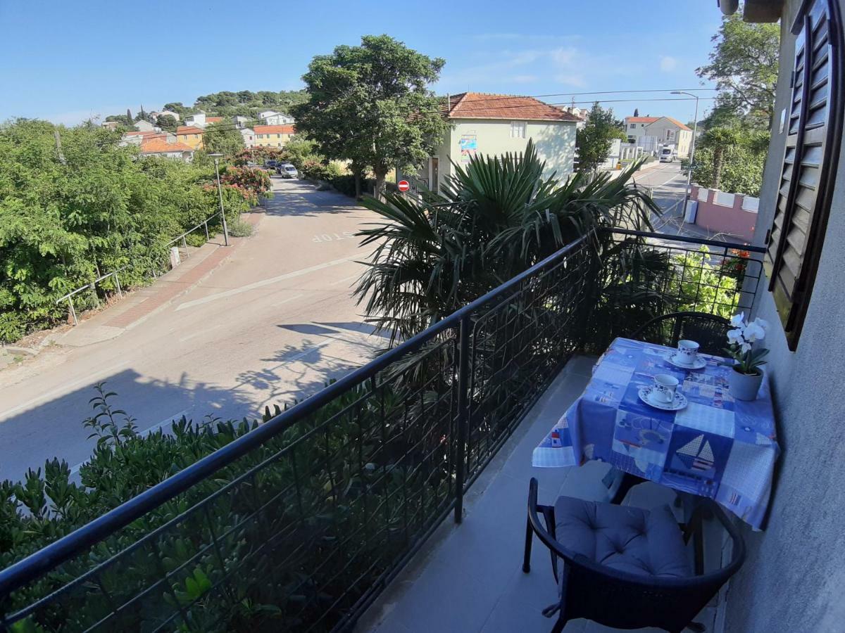 Apartman Sunce Murter Exterior foto